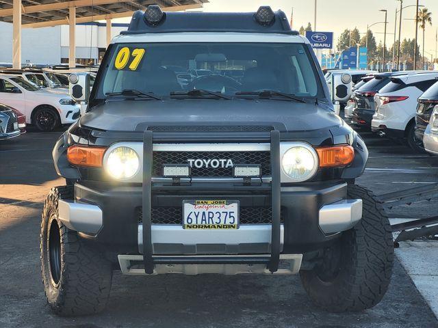 used 2007 Toyota FJ Cruiser car, priced at $18,900