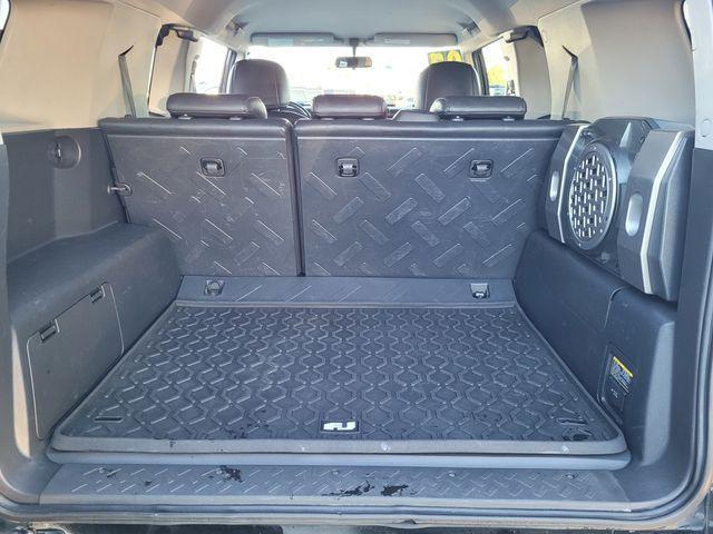 used 2007 Toyota FJ Cruiser car, priced at $18,900