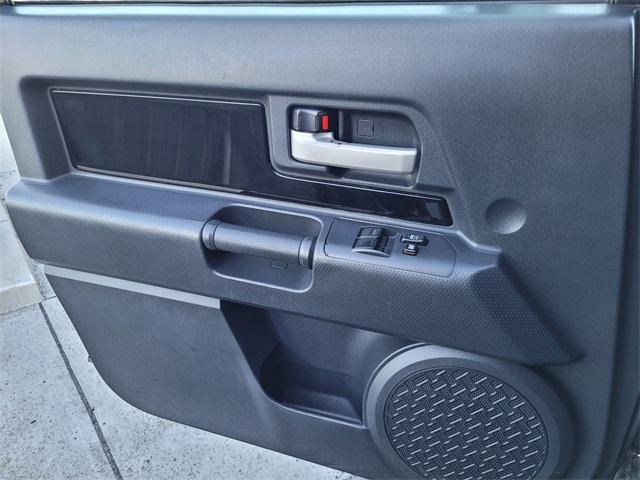 used 2007 Toyota FJ Cruiser car, priced at $19,500