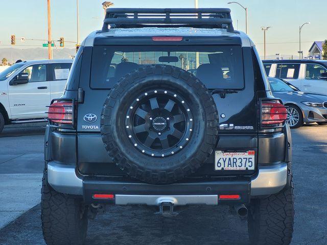 used 2007 Toyota FJ Cruiser car, priced at $18,900