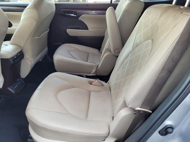 used 2021 Toyota Highlander car, priced at $36,500