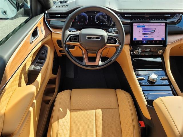 new 2025 Jeep Grand Cherokee car, priced at $57,238