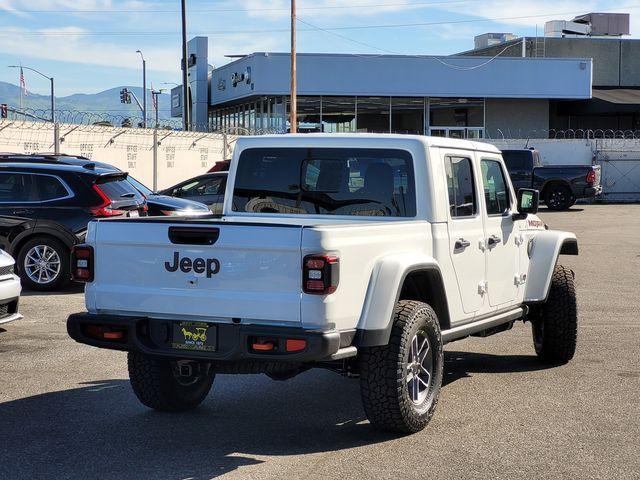 new 2026 Jeep Gladiator car, priced at $61,685