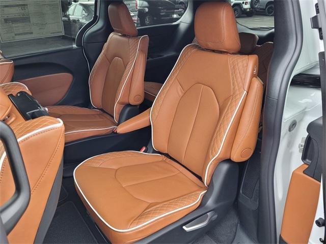 new 2026 Chrysler Pacifica car, priced at $51,293