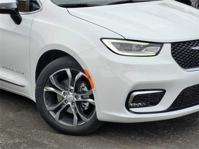 new 2026 Chrysler Pacifica car, priced at $51,293