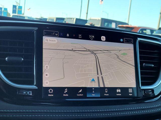 used 2023 Chrysler Pacifica Hybrid car, priced at $44,900