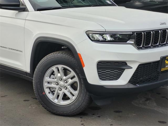 new 2025 Jeep Grand Cherokee car, priced at $34,639