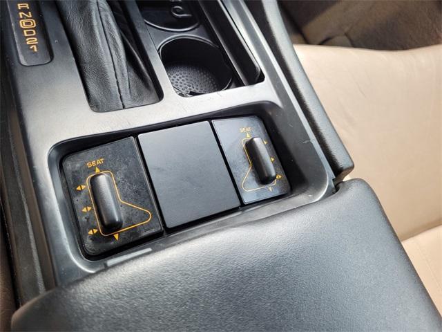 used 1993 Chevrolet Corvette car, priced at $12,800