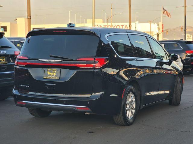 used 2025 Chrysler Pacifica car, priced at $25,300