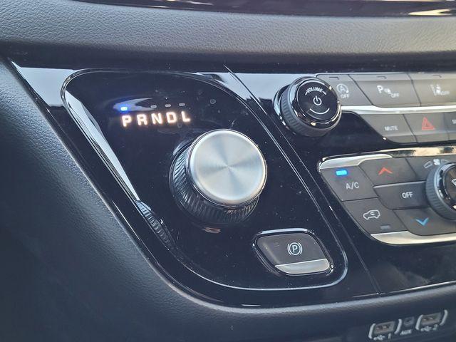 used 2025 Chrysler Pacifica car, priced at $25,300