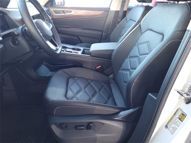 used 2026 Volkswagen Atlas car, priced at $35,900