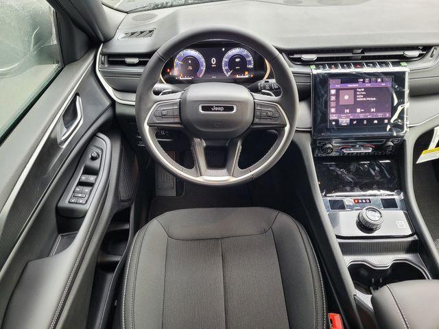 new 2025 Jeep Grand Cherokee car, priced at $31,745