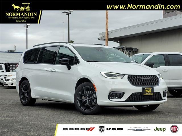 new 2026 Chrysler Pacifica car, priced at $51,488