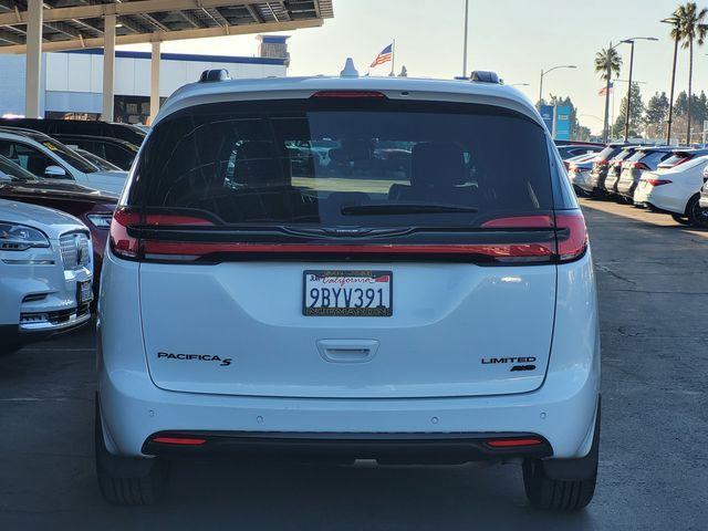 used 2022 Chrysler Pacifica car, priced at $31,900