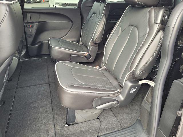 new 2027 Chrysler Pacifica car