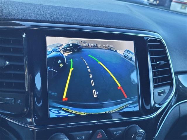 used 2020 Jeep Grand Cherokee car, priced at $30,900