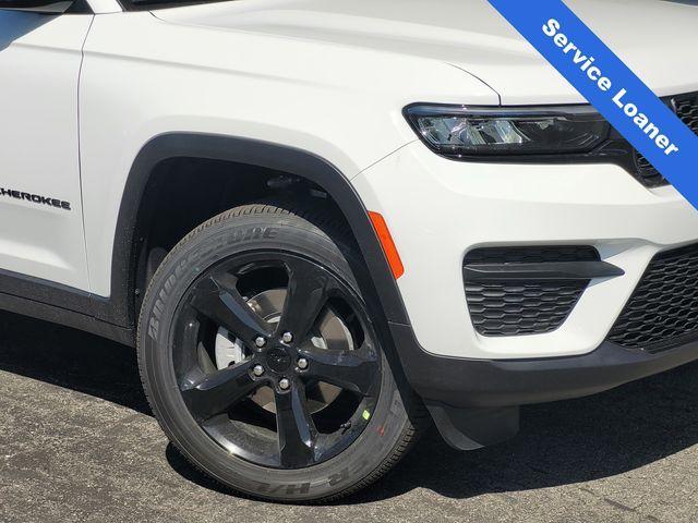 new 2025 Jeep Grand Cherokee car, priced at $35,450