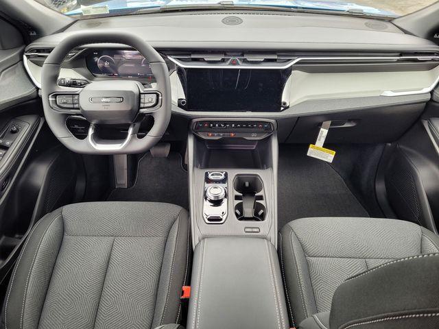 new 2026 Jeep Cherokee car, priced at $39,995