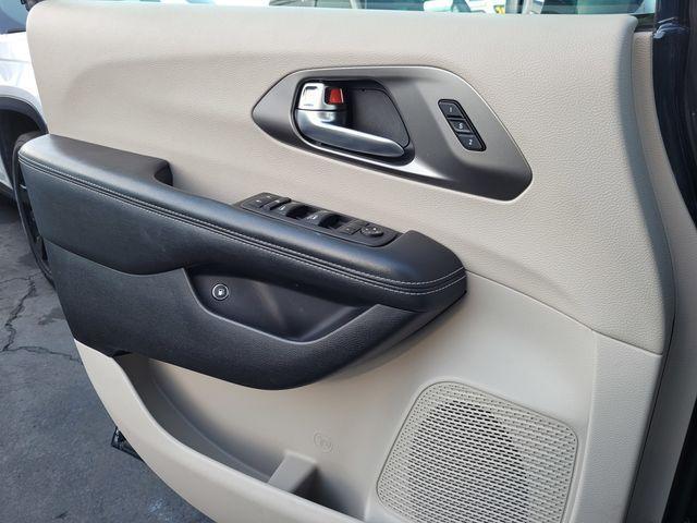 used 2021 Chrysler Pacifica Hybrid car, priced at $22,500