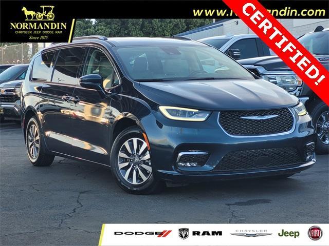 used 2021 Chrysler Pacifica Hybrid car, priced at $24,800