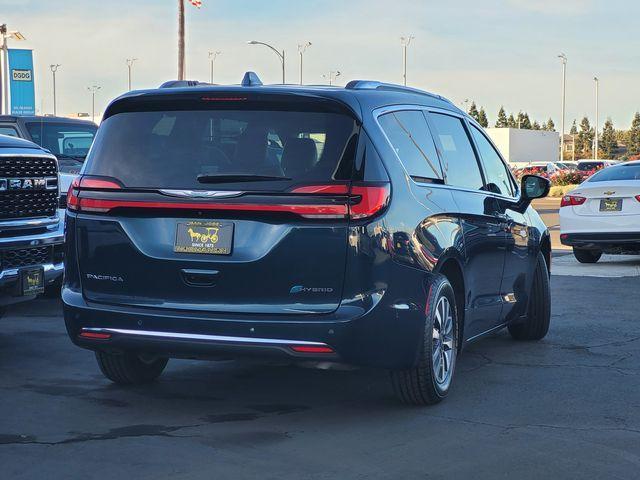 used 2021 Chrysler Pacifica Hybrid car, priced at $22,500