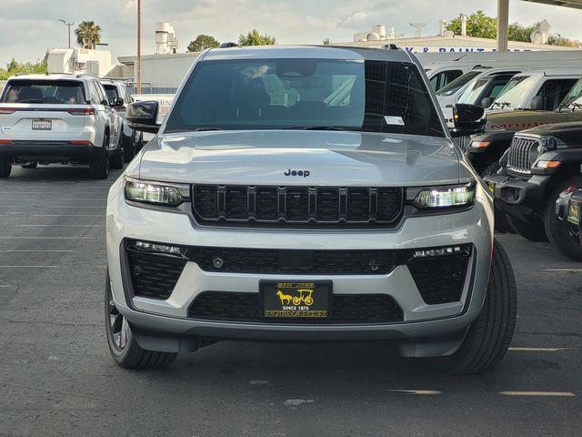 new 2026 Jeep Grand Cherokee car, priced at $53,000