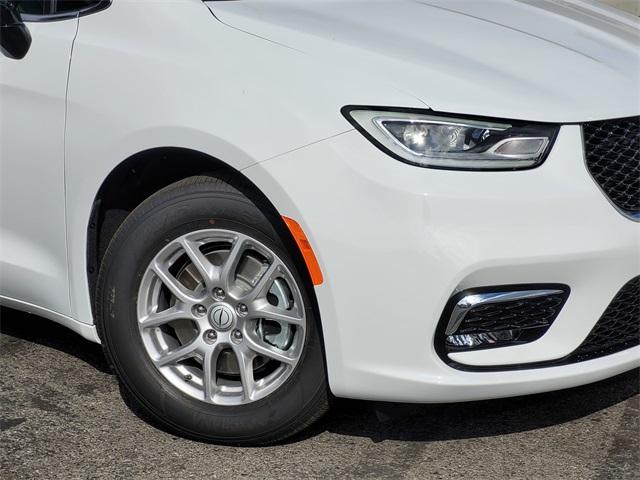 new 2026 Chrysler Pacifica car, priced at $36,388
