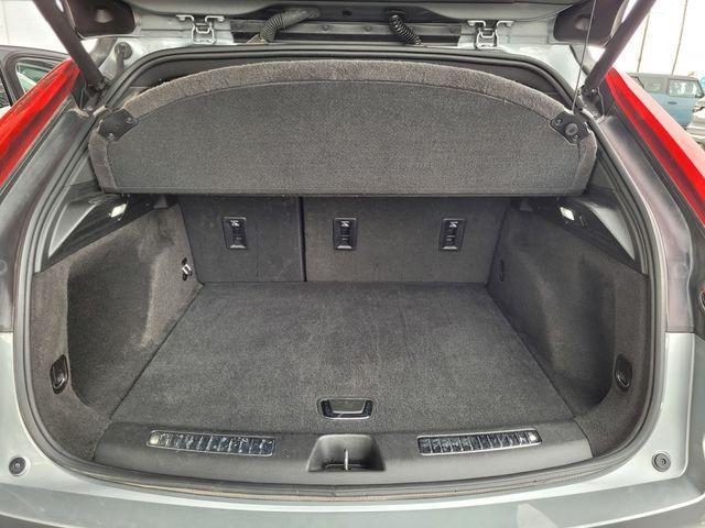 used 2024 Cadillac XT4 car, priced at $23,800