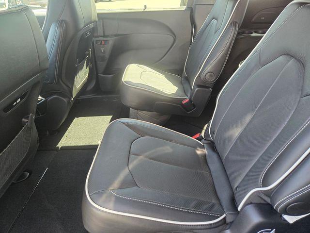 new 2027 Chrysler Pacifica car