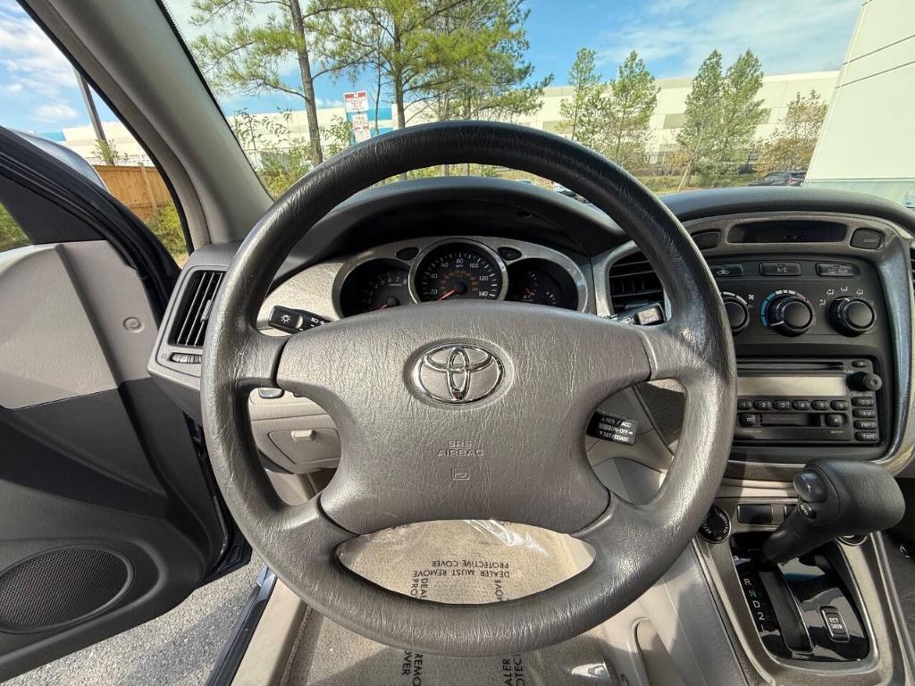 used 2003 Toyota Highlander car, priced at $5,995