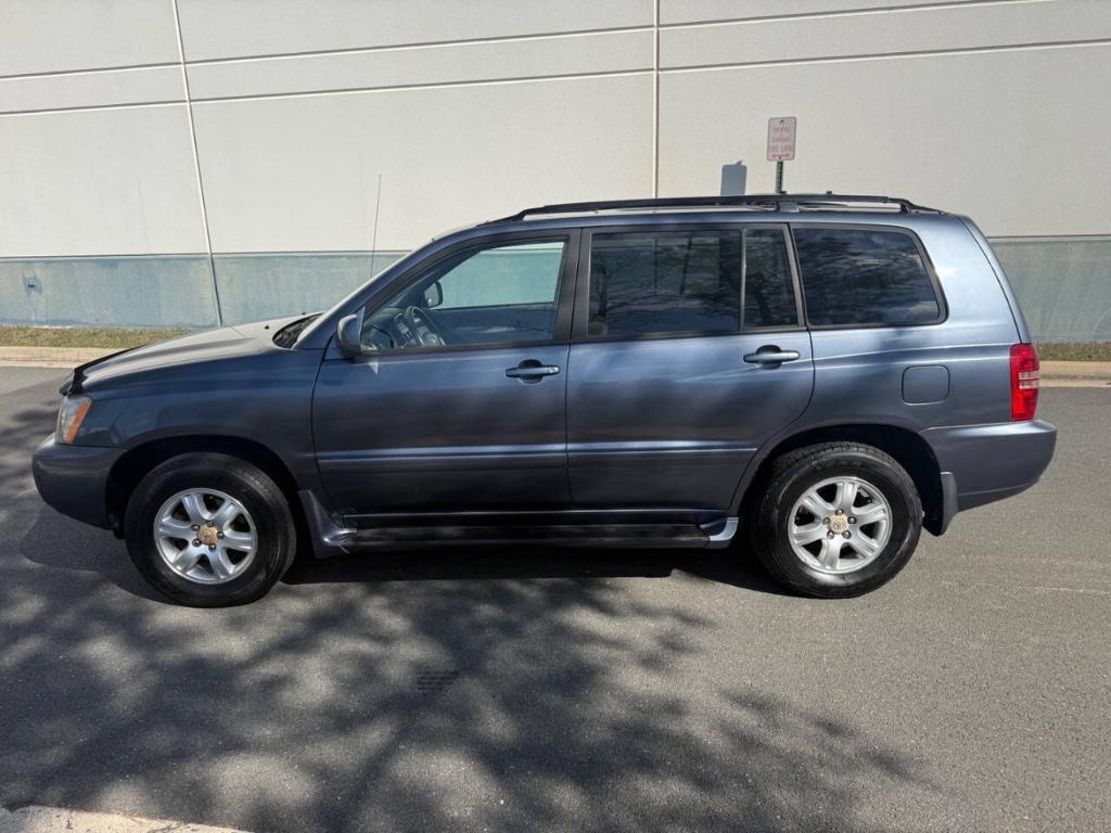 used 2003 Toyota Highlander car, priced at $5,995