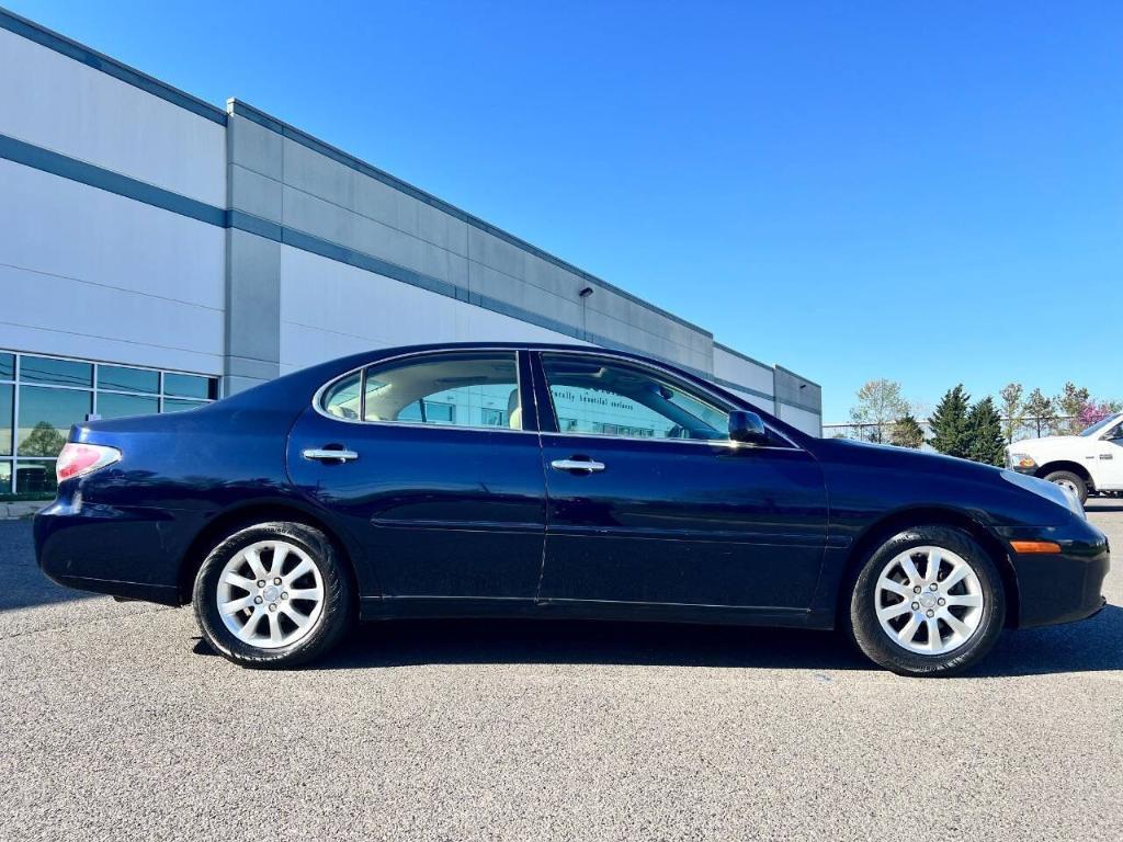 used 2002 Lexus ES 300 car, priced at $8,995