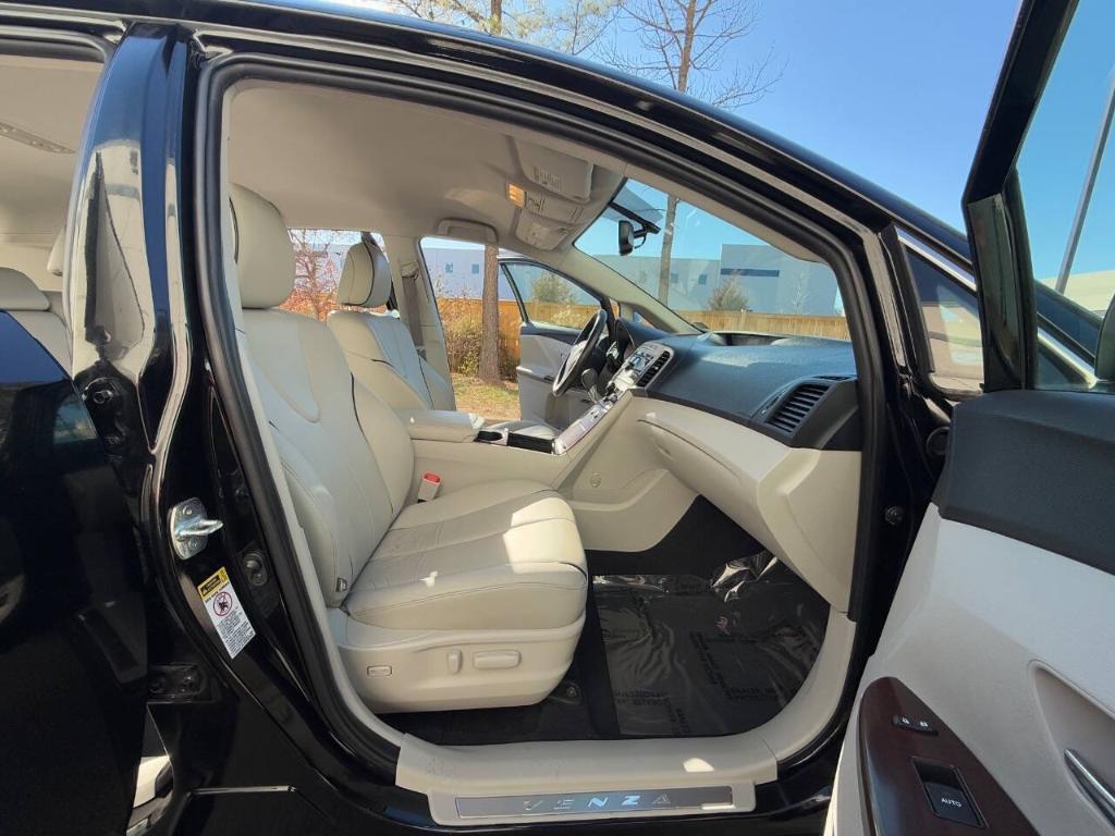 used 2009 Toyota Venza car, priced at $12,995