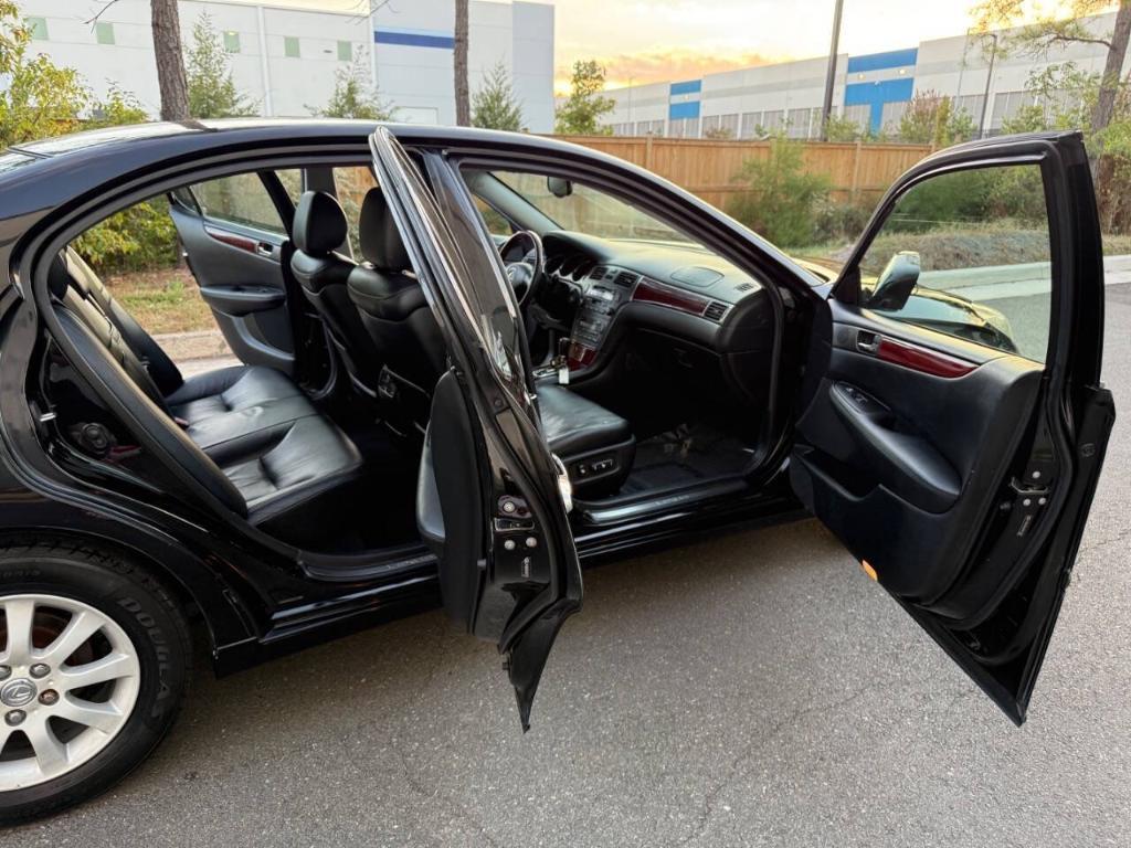 used 2004 Lexus ES 330 car, priced at $5,995