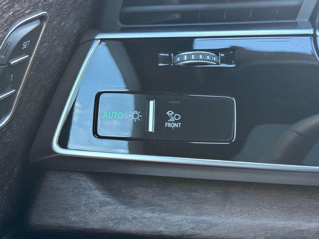Audi Q7 view 37