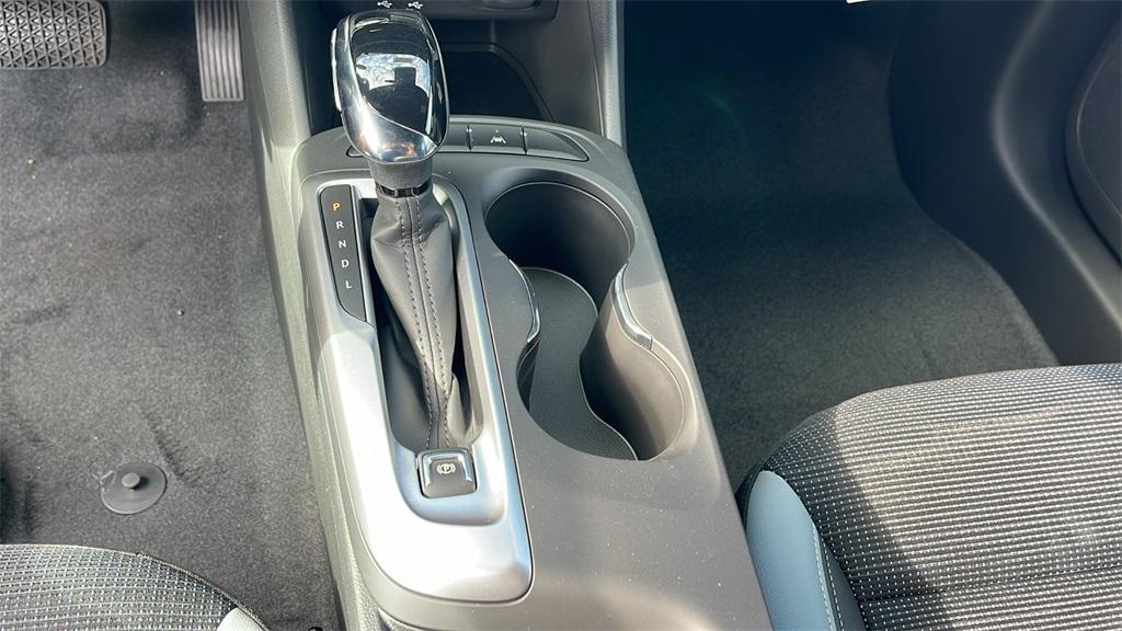 new 2025 Buick Envista car, priced at $24,995