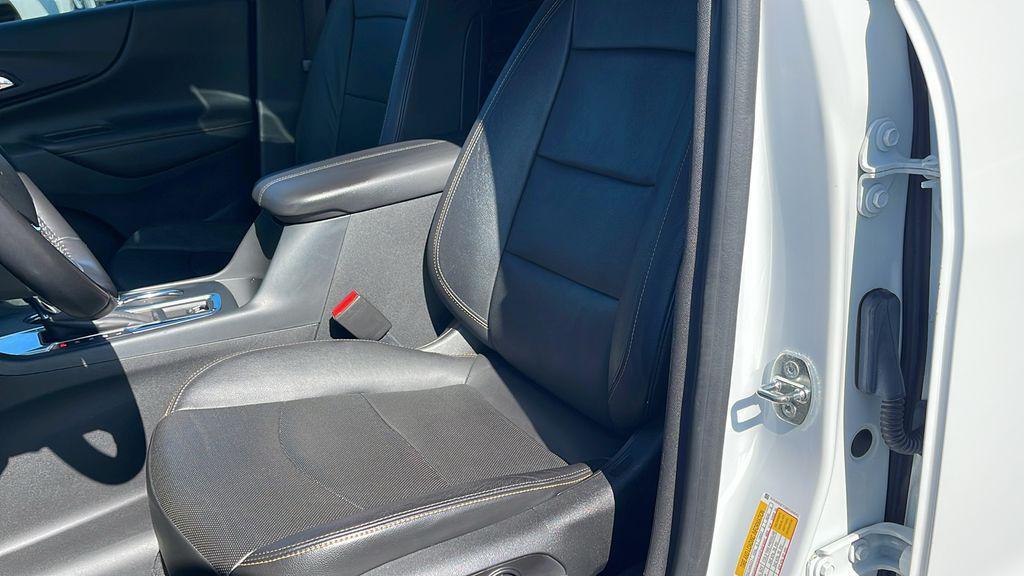 used 2021 Chevrolet Equinox car, priced at $18,995