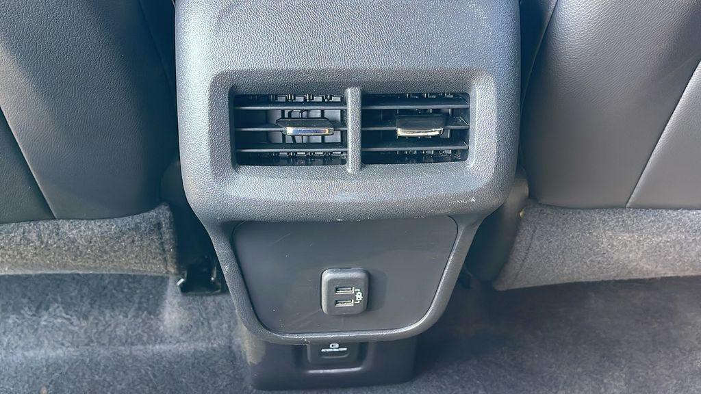 used 2021 Chevrolet Equinox car, priced at $18,995