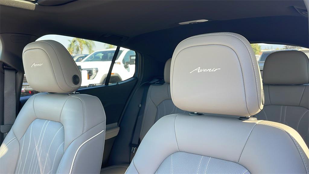 new 2025 Buick Envista car, priced at $30,335