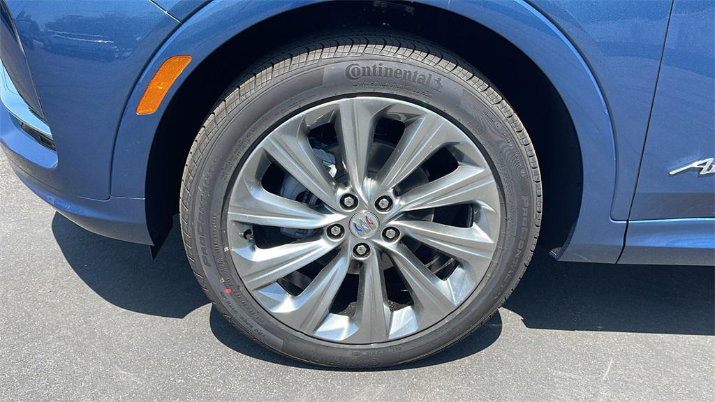 new 2025 Buick Envista car, priced at $30,335