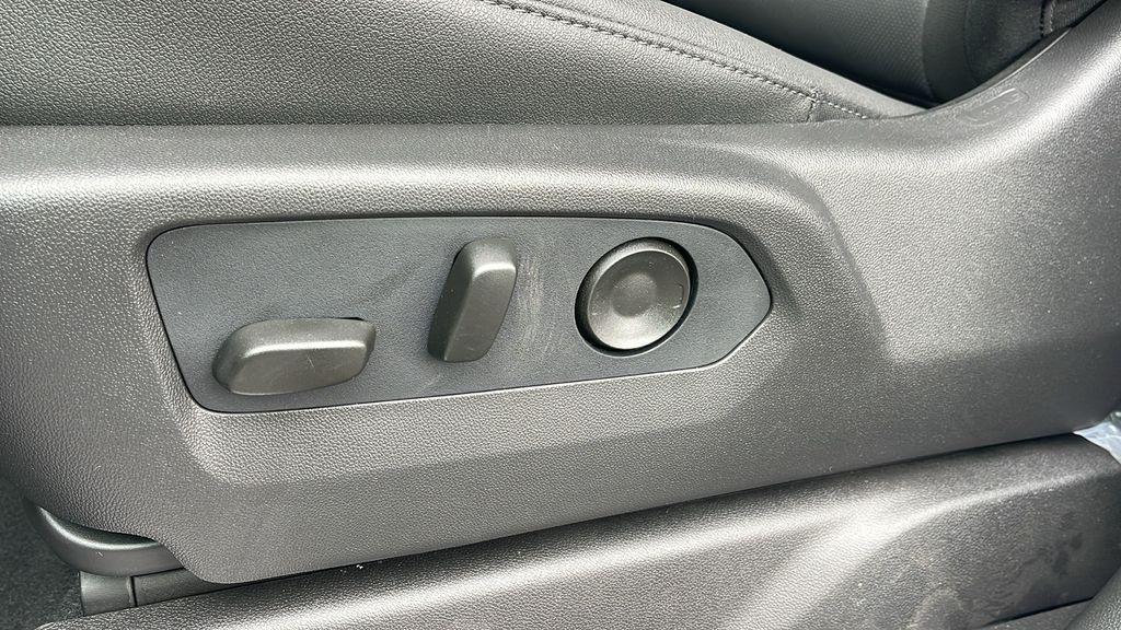 new 2026 GMC Sierra 2500 car, priced at $79,630