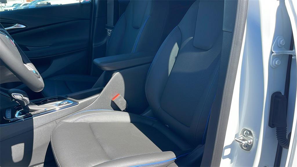 new 2026 Buick Encore GX car, priced at $31,725