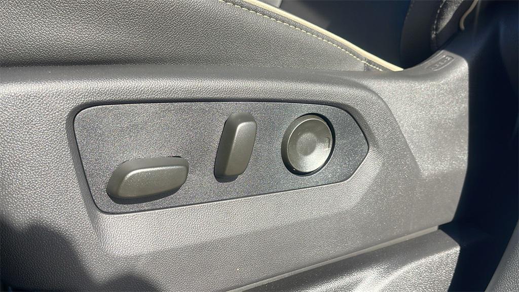 new 2026 GMC Yukon XL car, priced at $77,795