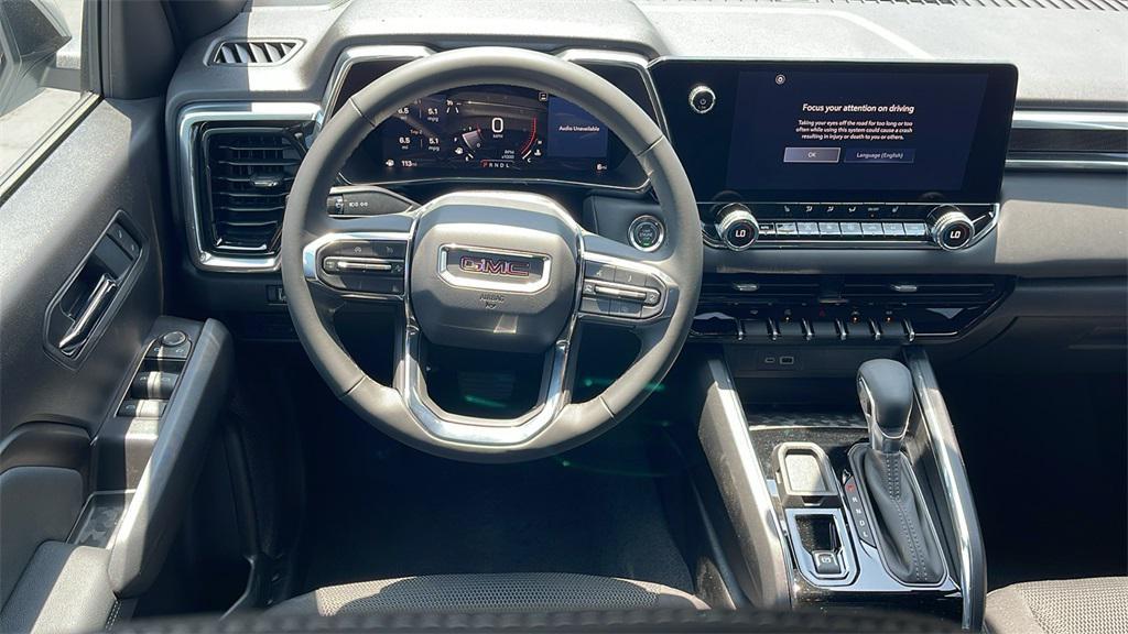 new 2025 GMC Canyon car, priced at $39,995