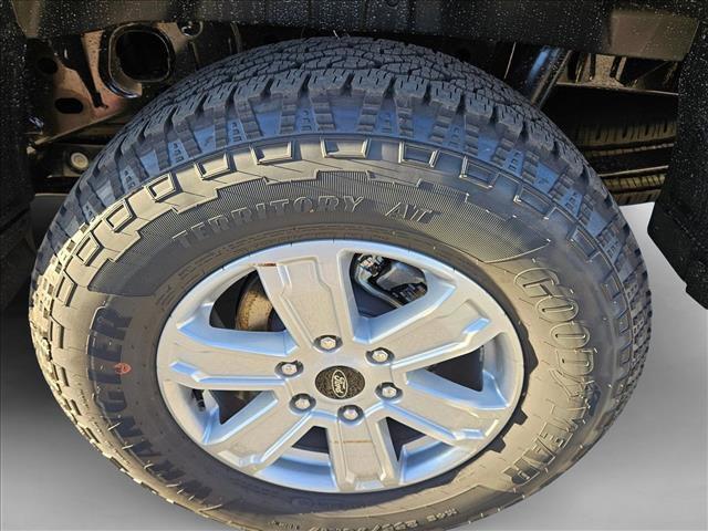 new 2025 Ford Ranger car, priced at $33,925