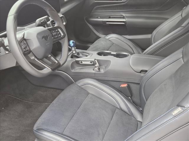 new 2025 Ford Mustang car