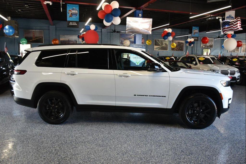 used 2024 Jeep Grand Cherokee L car