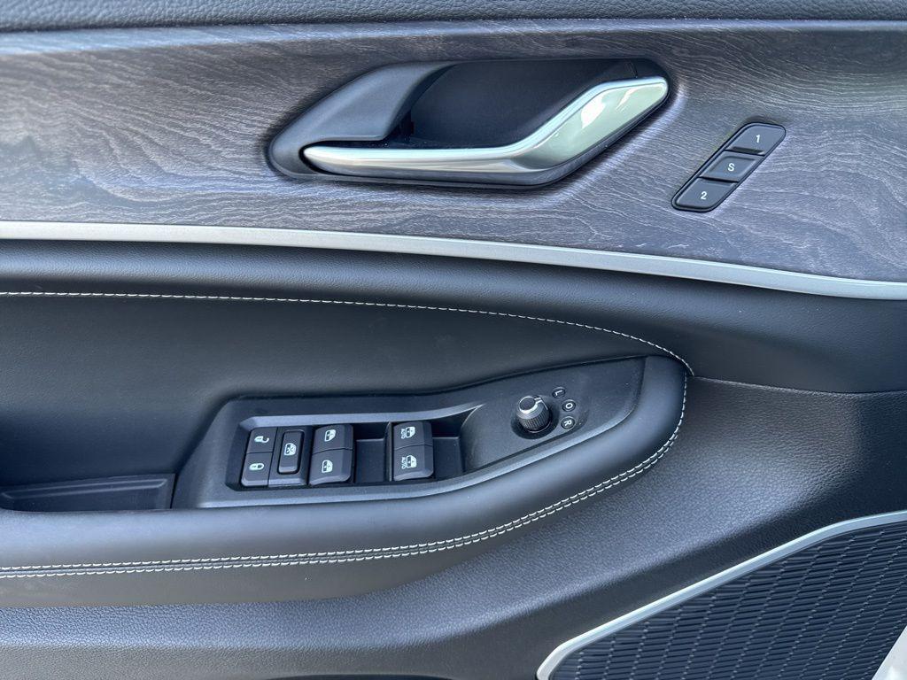 new 2026 Jeep Grand Cherokee L car, priced at $49,145