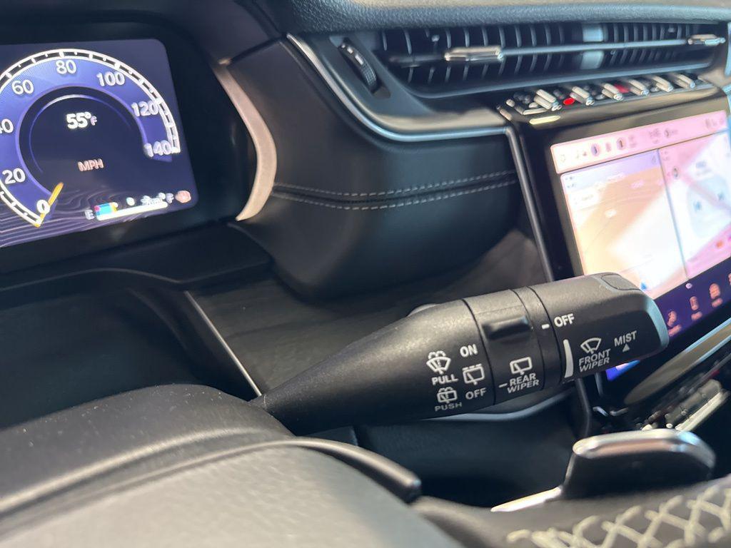 new 2025 Jeep Grand Cherokee car, priced at $45,245