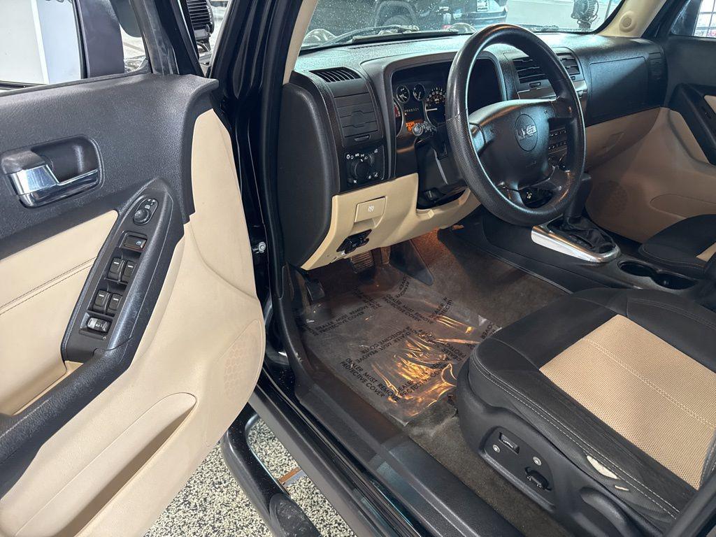 used 2009 Hummer H3 car, priced at $8,957